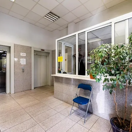 Praga-poludnie Divine By Bookinghost דירה *